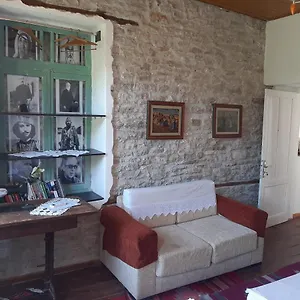 The Fir Gate , Gjirokastër Albanie